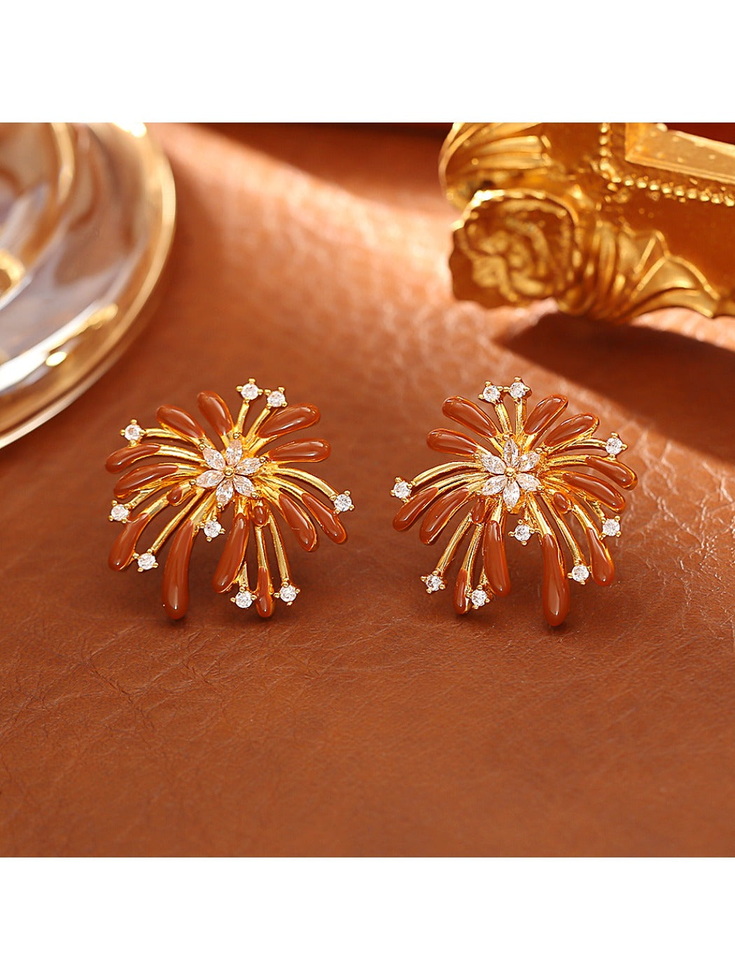 Earedge - Sparkling Firework Shaped Stud Earrings