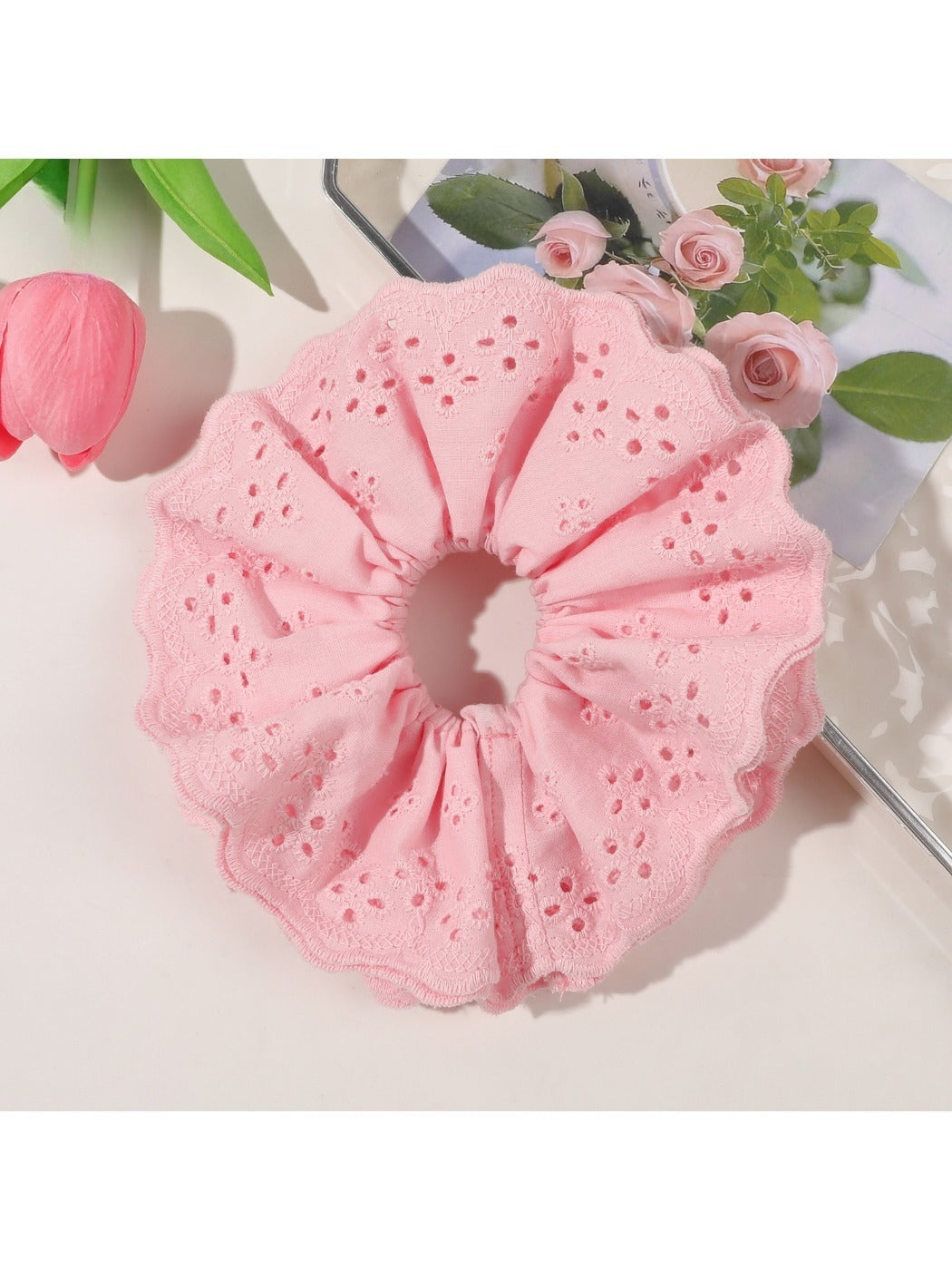 Gifty - Cream Colored Lace Hair Loop