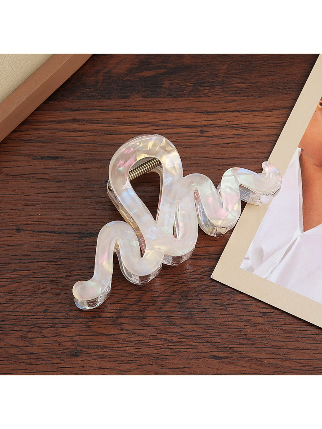 Beau - Luxe Wavy-Shaped Hair Clip