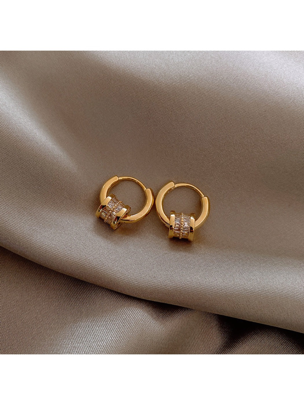 Earedge - Sweet Small Hoop Earrings