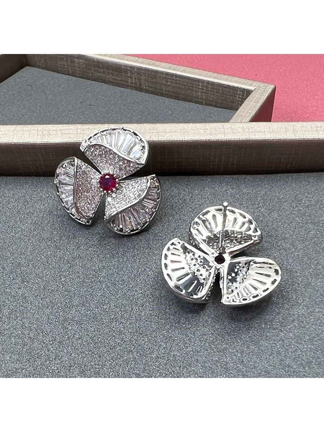 Earedge - Flower Shape Synthetic Zircon Stud Earrings