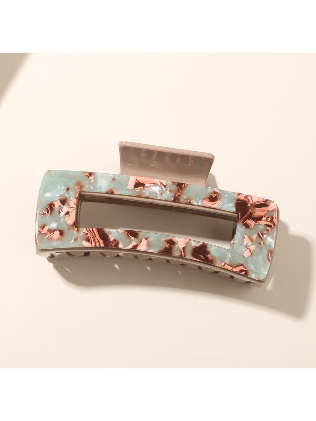 Beau - Elegant Hollow Out Rectangular Claw Clip