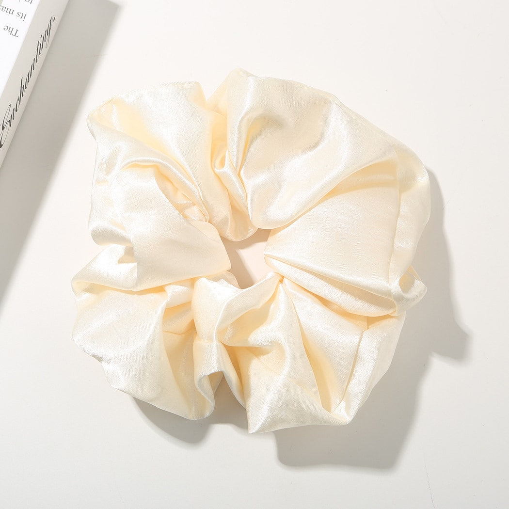 Gifty - Loose Fit Satin Look Polyester Scrunchie