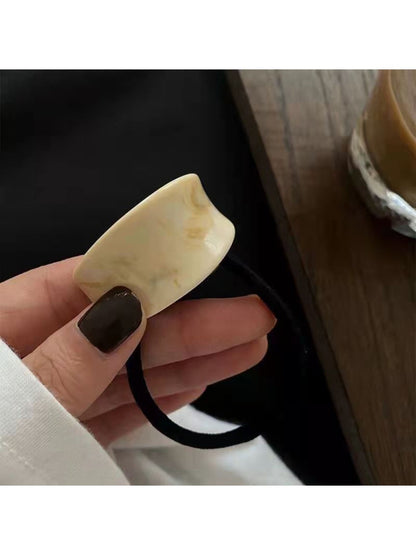 Gifty - Elegant Curved Accent Hair Tie