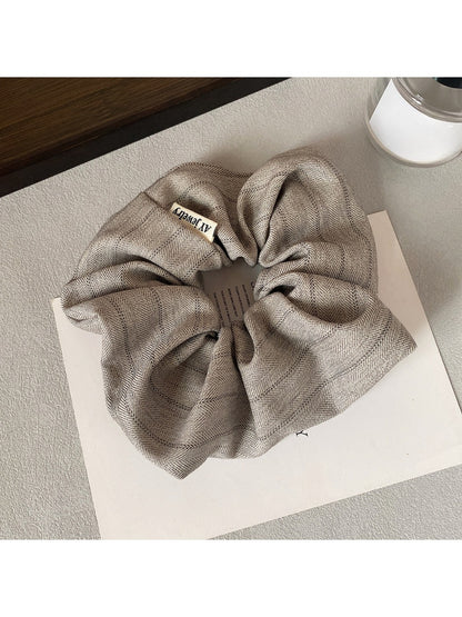 Gifty - Versatile Fabric Striped Scrunchie