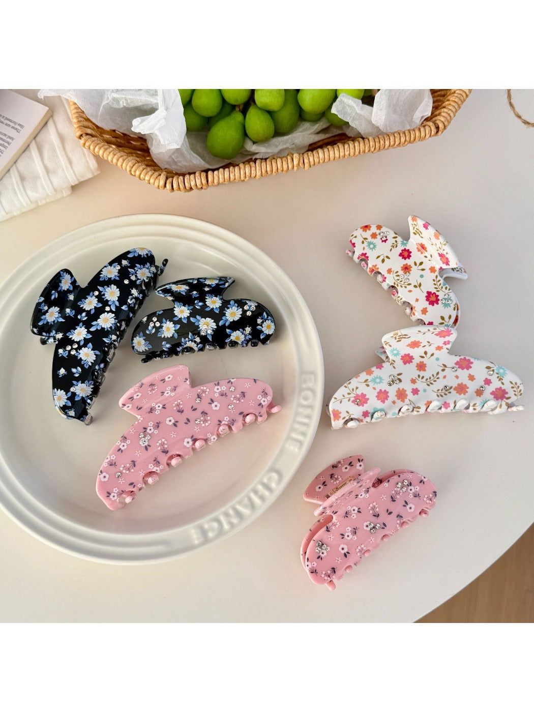 Beau - Sweet Floral Pattern Hair Claw Clip