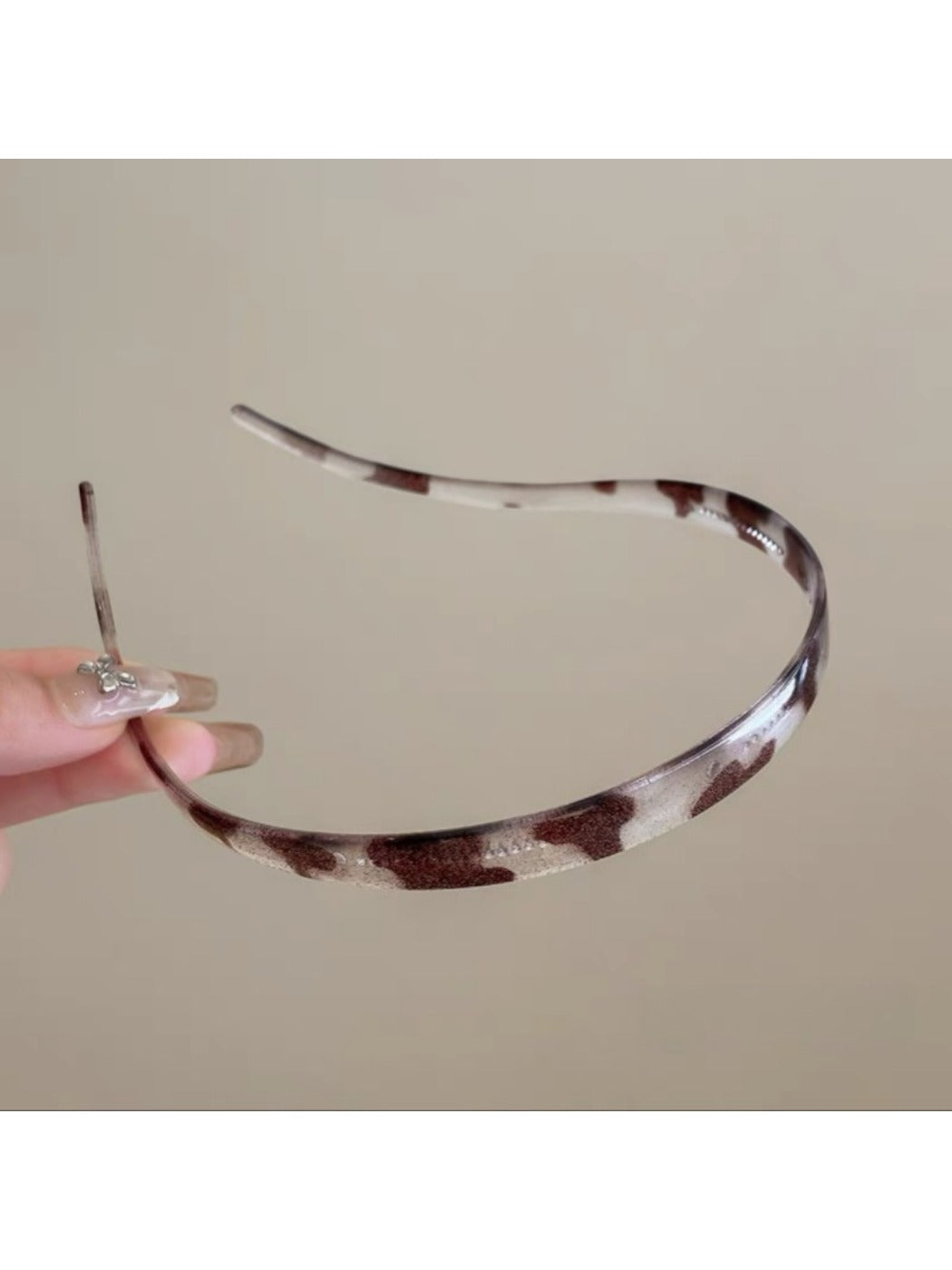 Gifty - Minimal Ring Shape Retro Plastic Headband