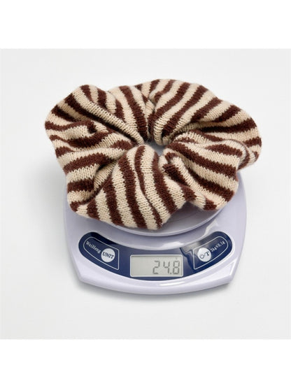 Gifty - Knitted Striped Hair Scrunchie