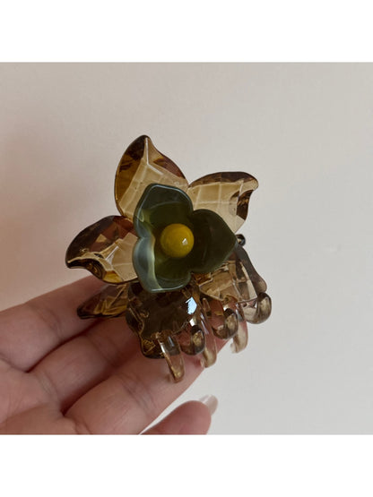 Beau - Sweet Floral Design Plastic Claw Clip
