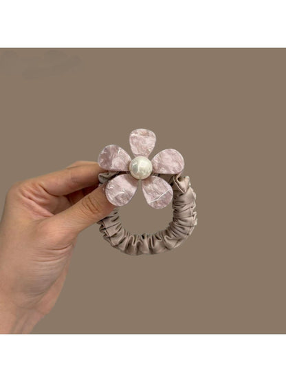 Gifty - Flower Scrunchie with Floral Accent