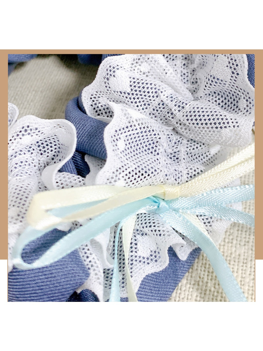 Gifty - Lace Trim Denim Bow Scrunchies