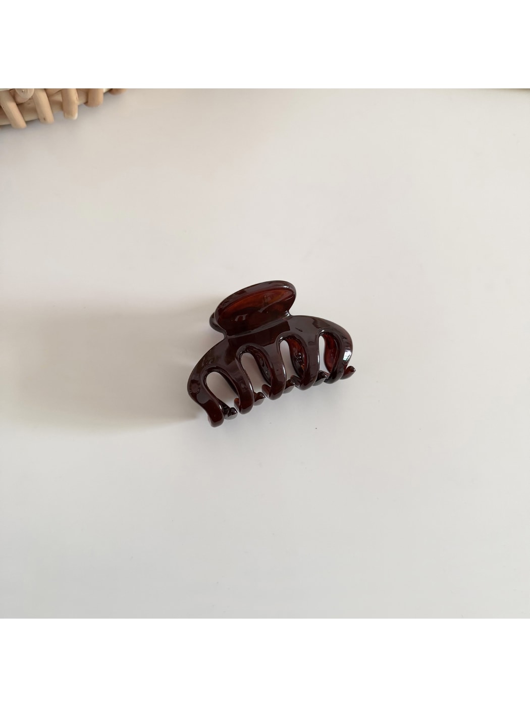 Beau - Simple Geometric Plastic Claw Clip