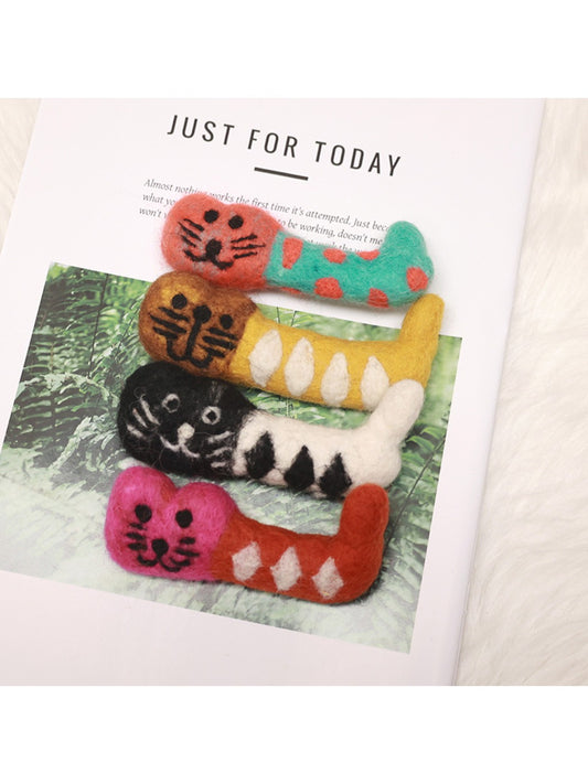 Feltery - Cute Cat Brooch Pin Accessory Decor