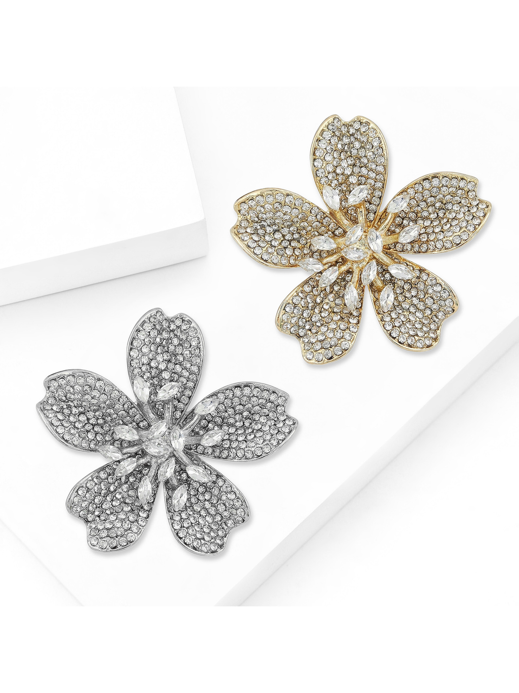 Brovia - Cherry Blossom Flower Shape Alloy Brooch
