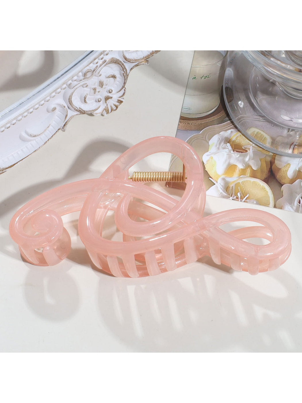 Beau - Acrylic Alloy Music Note Statement Claw Clip