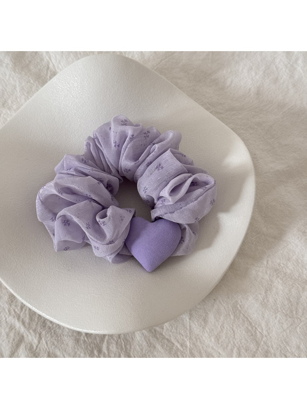 Gifty - Purple Floral Ruffle Trim Fabric Scrunchie