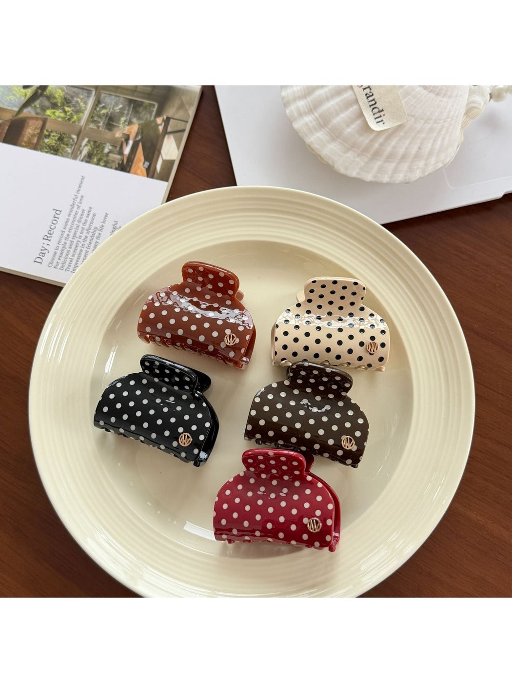 Beau - Simple Polka Dot Half Round Claw Clip