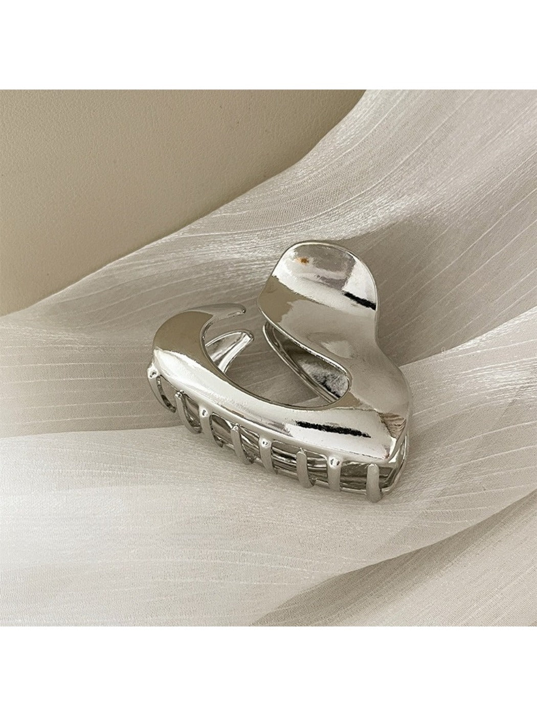 Beau - Elegant Asymmetrical Hair Claw Clip