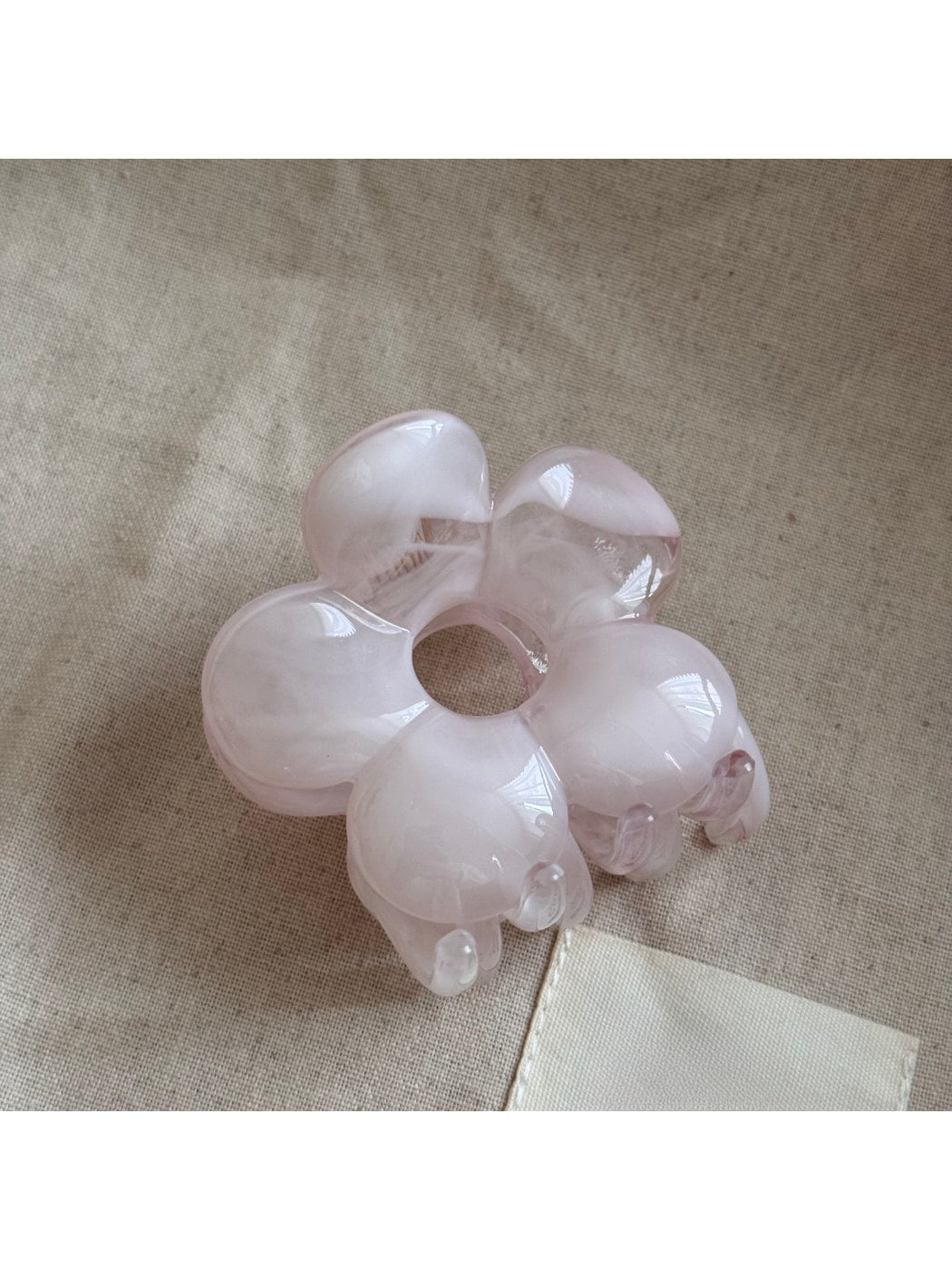 Beau - Sweet Floral Openwork Hair Claw Clip