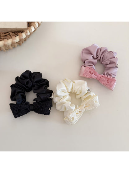 Gifty - Heart Cutout Bow Satin Scrunchie