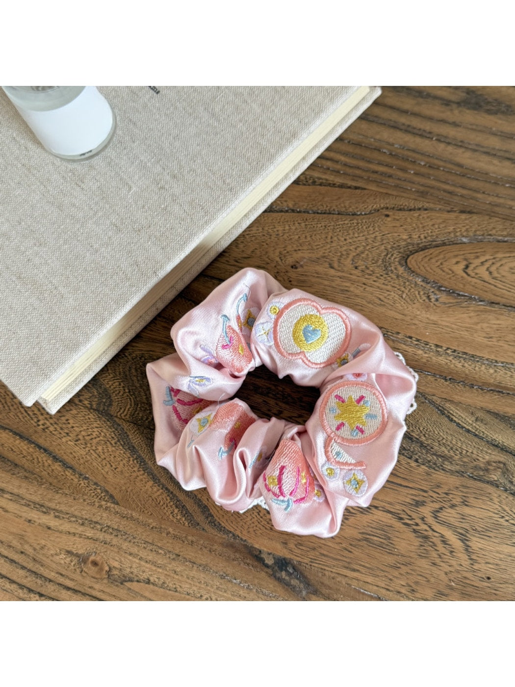 Gifty - Embroidered Satin-Look Polyester Scrunchie