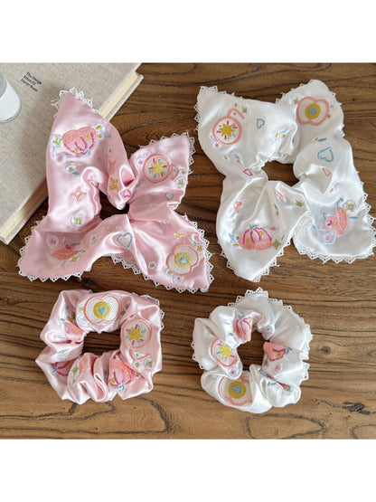 Gifty - Embroidered Satin-Look Polyester Scrunchie