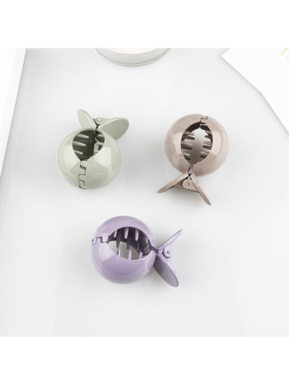 Beau - Cute Solid Color Fish Shaped Claw Clip