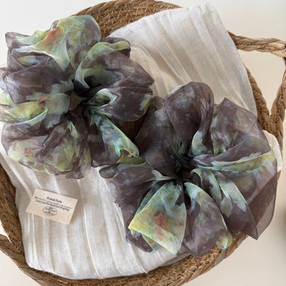 Gifty - Ruched Ink Wash Floral Detail Scrunchie
