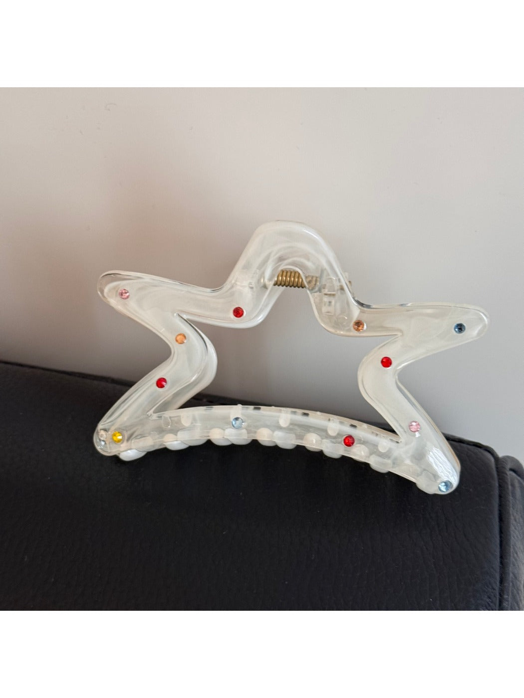 Beau - White Geometric Hair Claw Clip