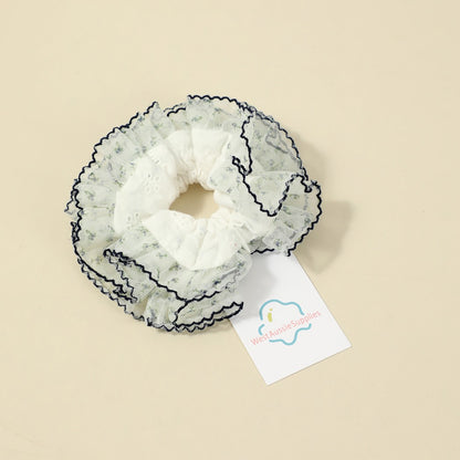 Gifty - Spring Floral Lace Scrunchie