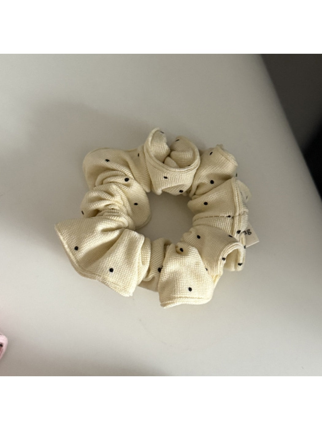 Gifty - Polka Dot Polyester Printed Scrunchie