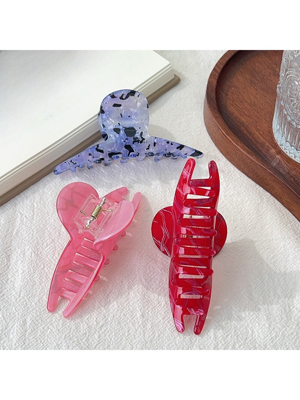 Beau - Simple Marble Patterned Acetate Hair Clip