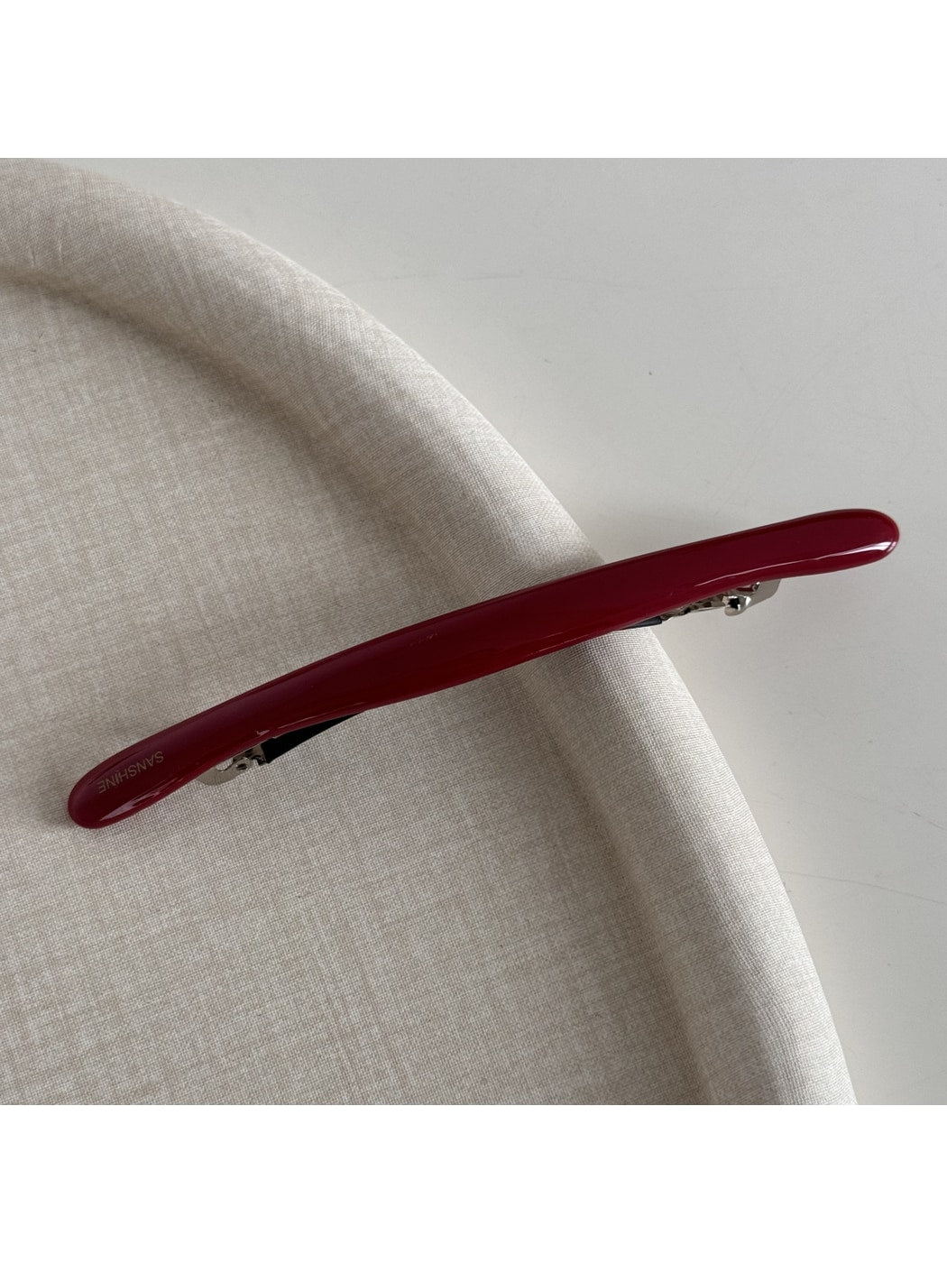 Beau - Slim Long Bar Spring Closure Hair Clip