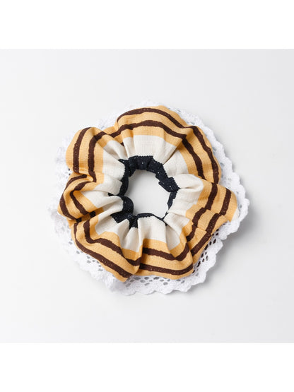 Gifty - Striped Lace Trim Scrunchie