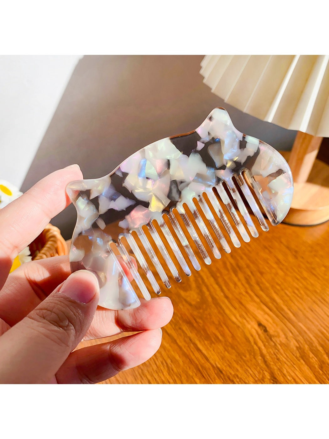 Camerow - Elegant Vintage Cat Ear Shaped Hair Comb