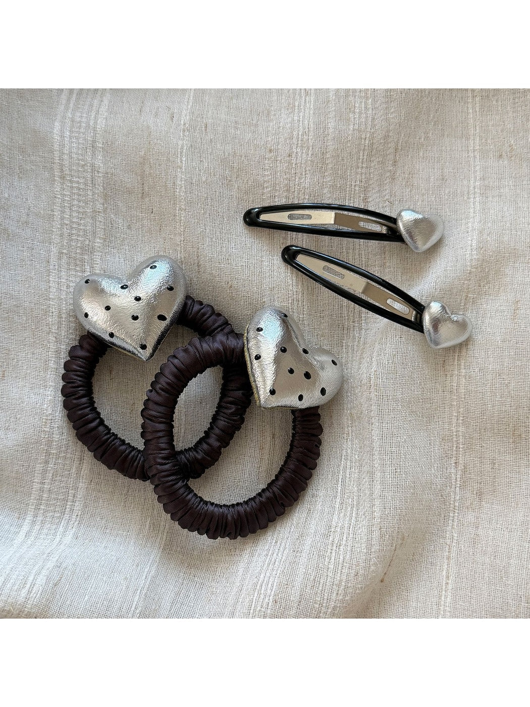 Beau - Polka Dot Heart Alloy Hair Clip