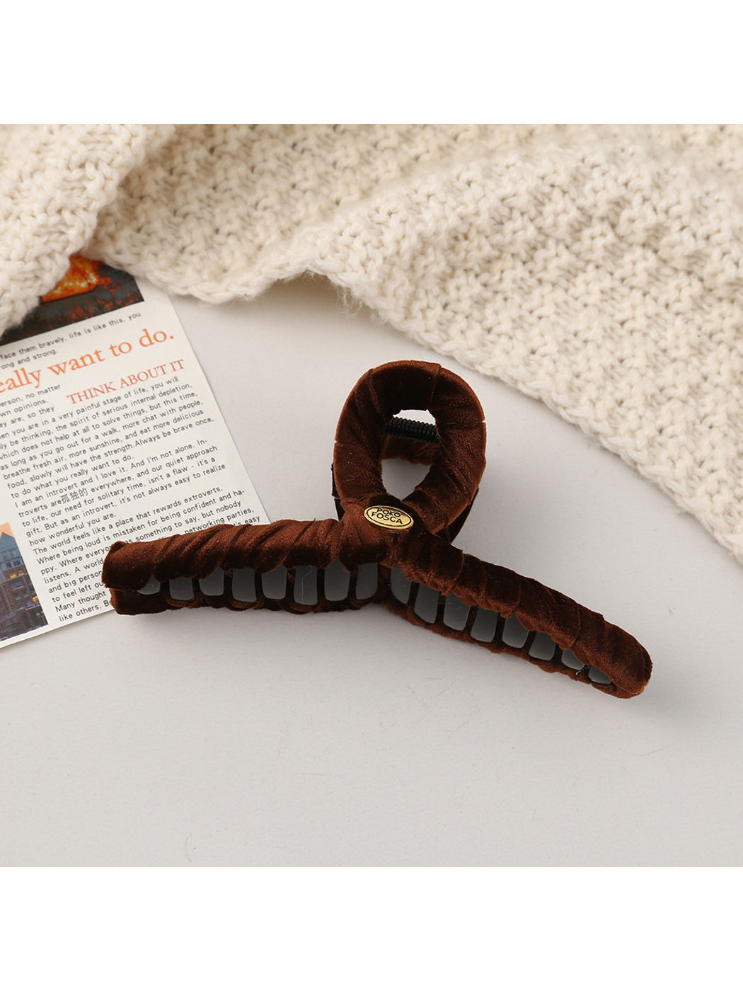 Beau - Large Looped Geometric Solid Color Claw Clip