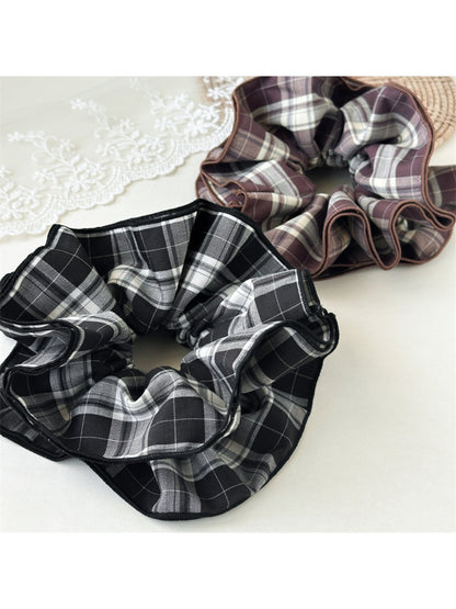 Gifty - Vintage Plaid Four Layer Scrunchie