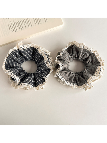 Gifty - Vintage Plaid Lace Trim Hair Scrunchie