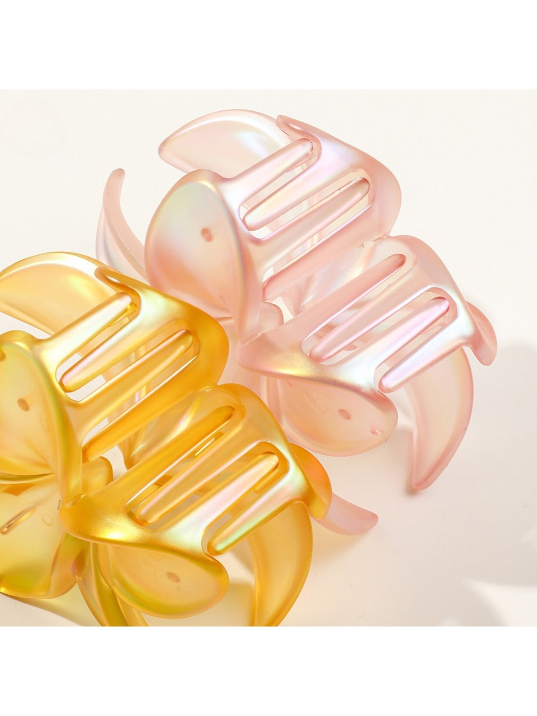Beau - Elegant Plumeria Hair Claw Clip