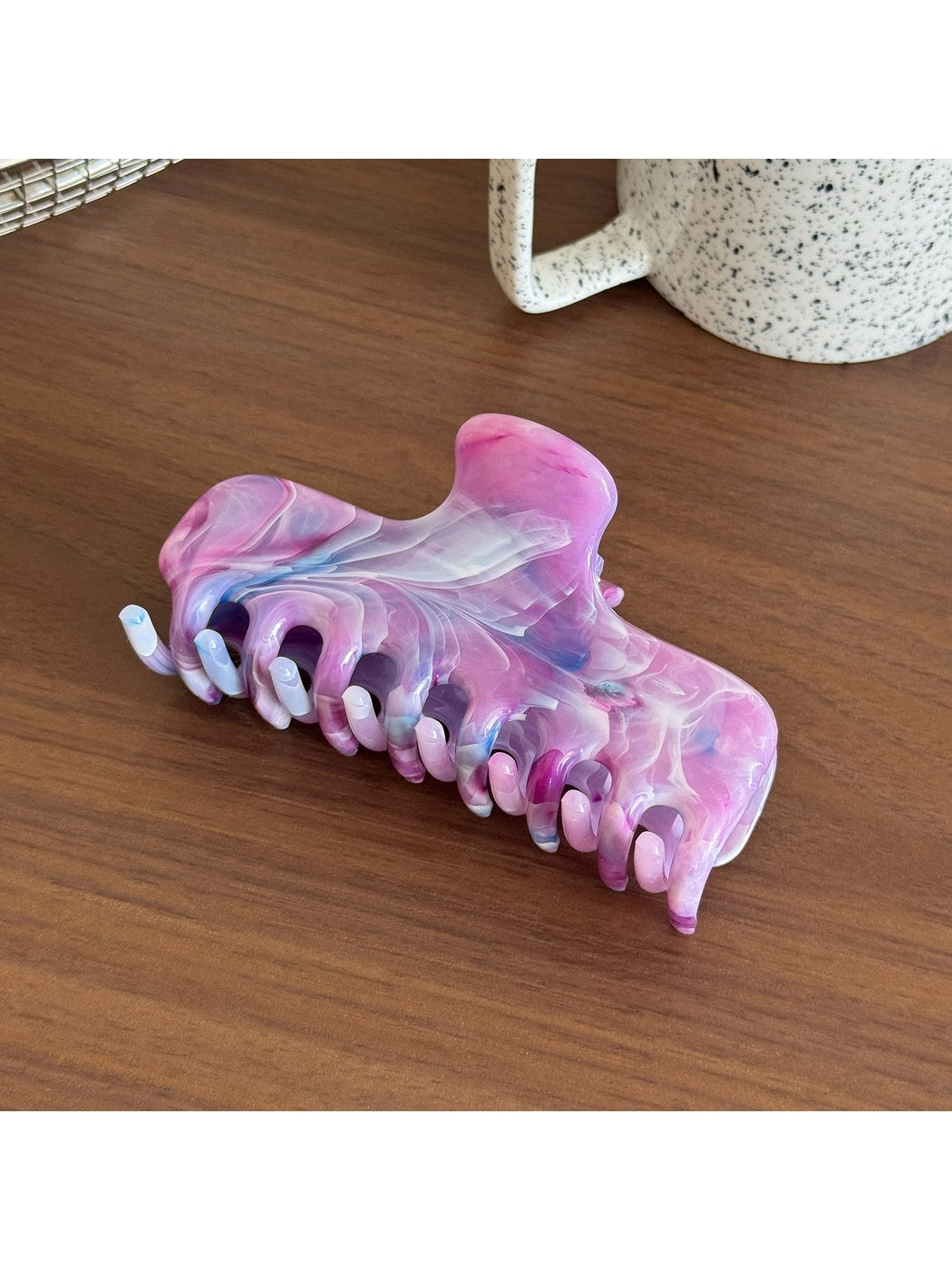Beau - Marbled Plastic Geometric Line Claw Clip