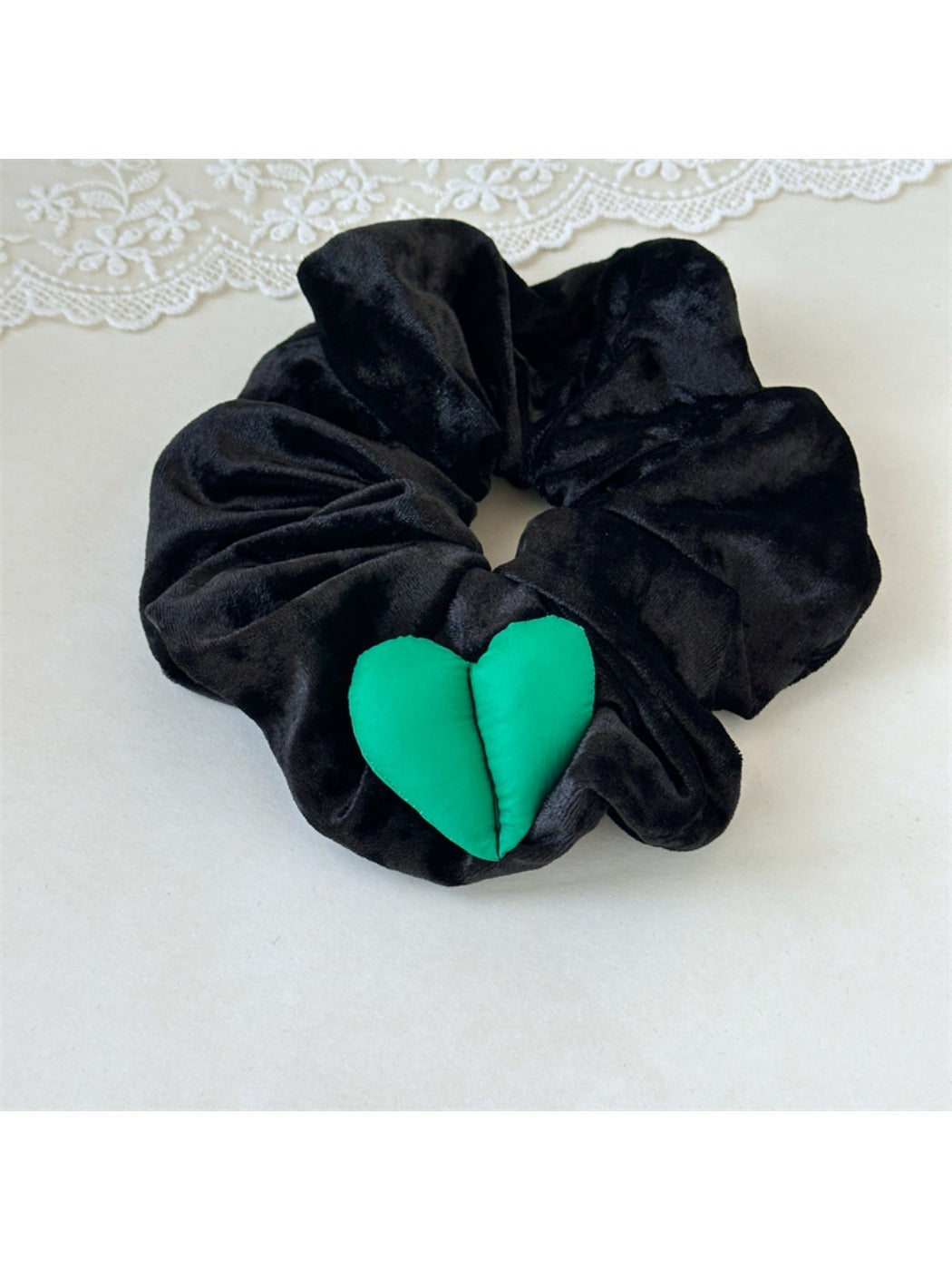 Gifty - Velvet Heart Hair Scrunchie