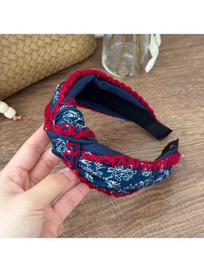 Gifty fresh headband styled with loose hair and natural makeup