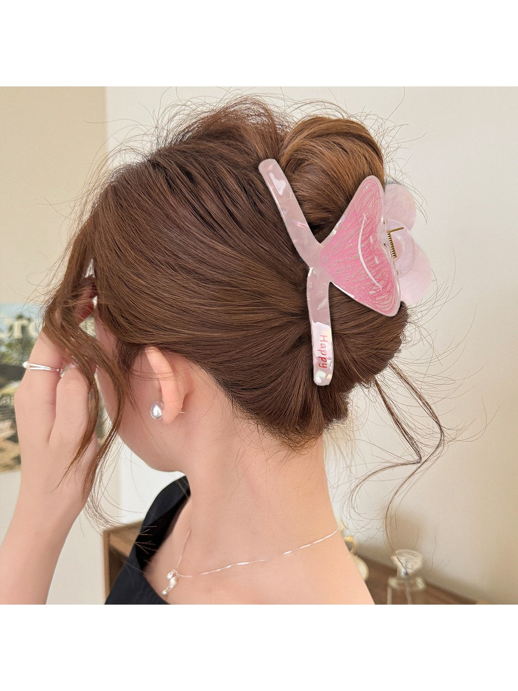 Beau - Cute Acrylic Floral Smiley Face Claw Clip