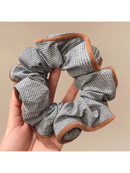 Gifty - Soft Striped Scrunchie Hair Tie