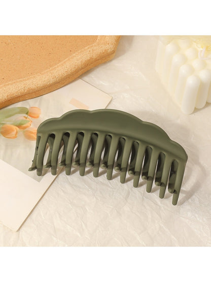 Beau - Minimalist Large Half Round Claw Clip
