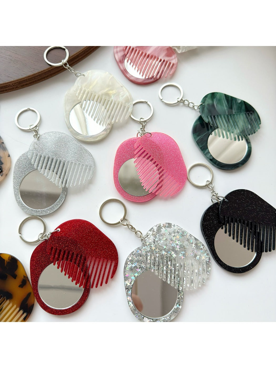 Keypus - Multi Functional Mirror Comb Keychain