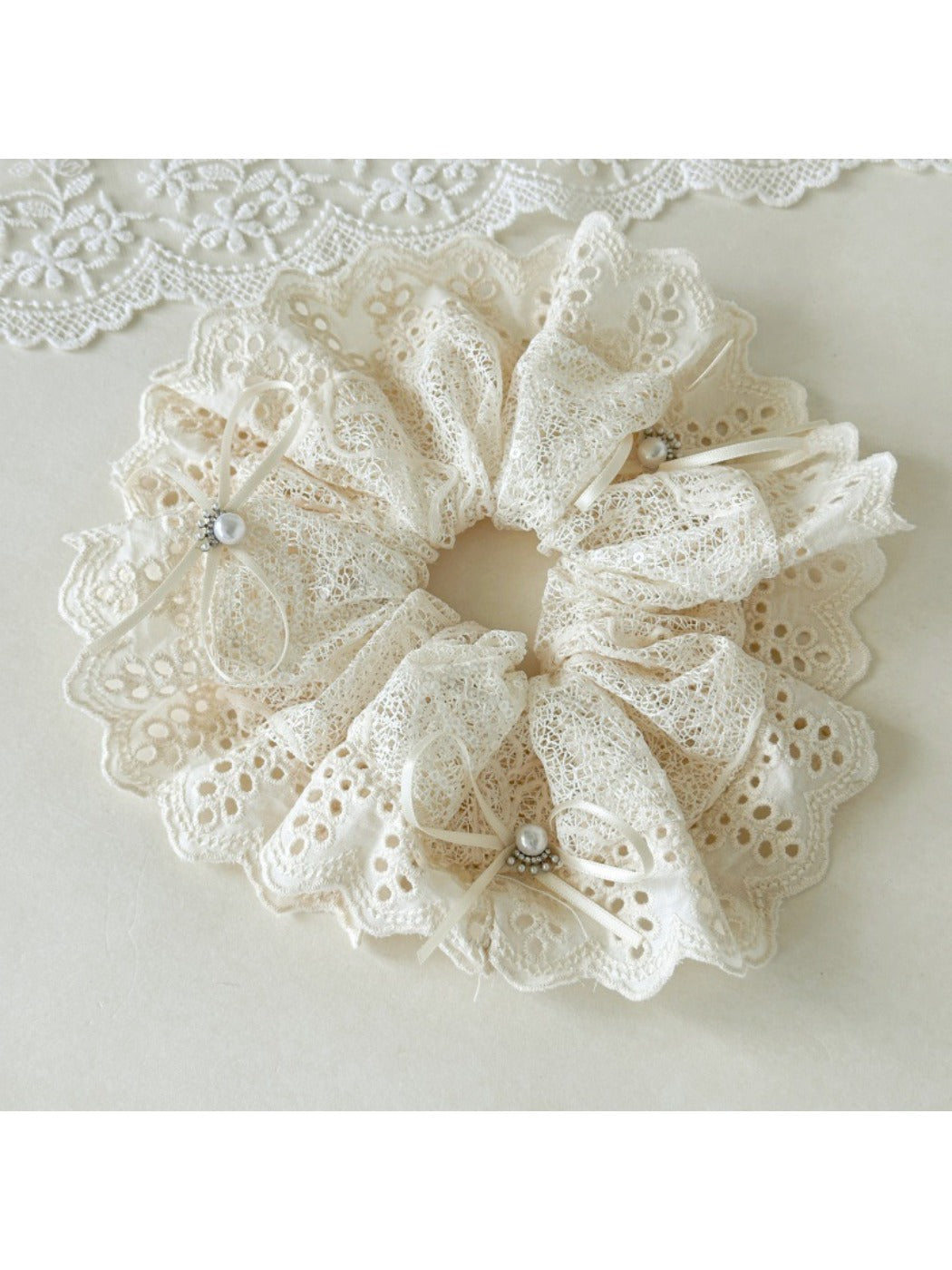 Gifty - Elegant Hollow Lace Hair Circle