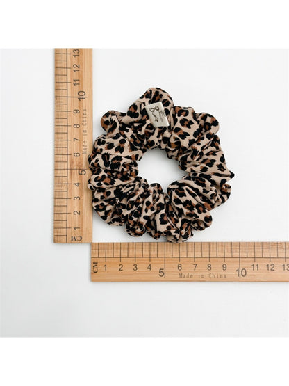 Gifty - Luxury Leopard Print Scrunchie