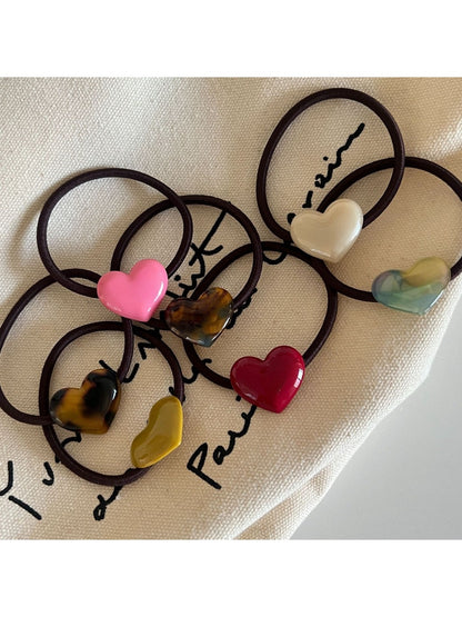 Gifty - Vintage Heart Shaped Hair Tie